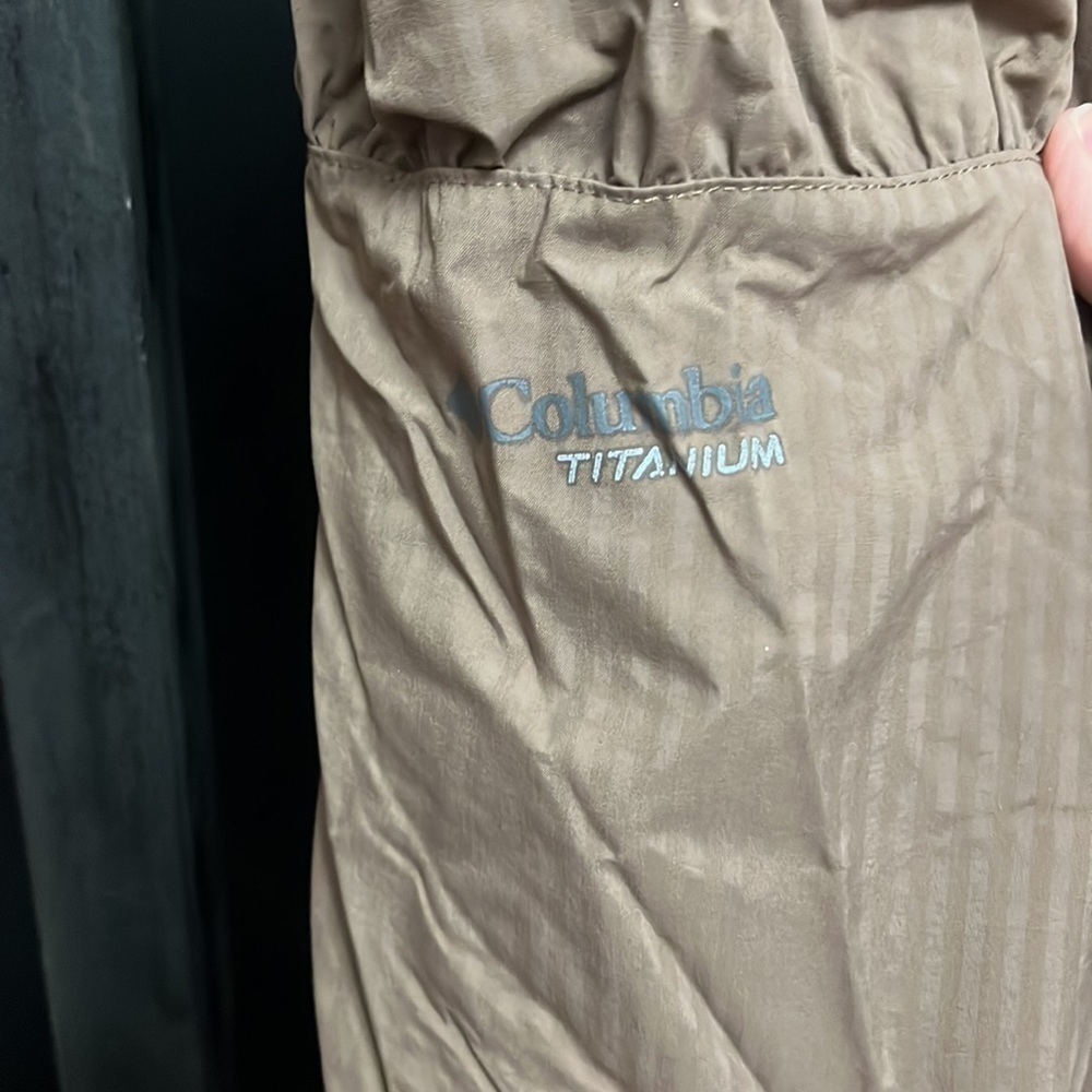 Columbia- Titanium jacket with hood - Picture 4 of 6